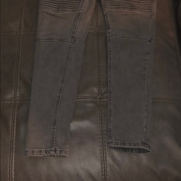 Jeans - Picture 2 of 4